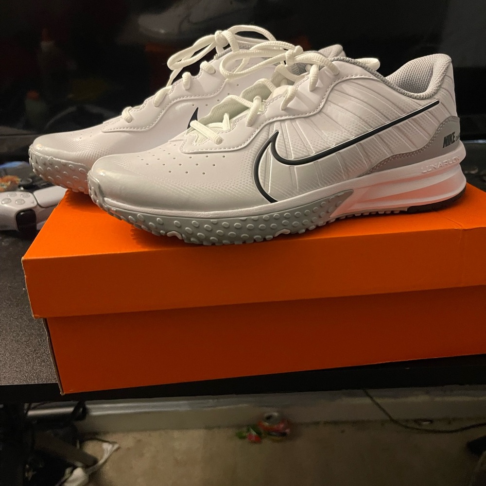 Nike Alpha Huarache Varsity 4 TF 'White Wolf Grey